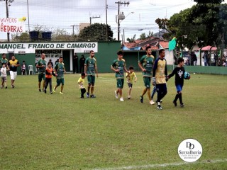 
<a style='margin-left: 5px;' class='btn btn-xs btn-social btn-facebook' href='https://www.facebook.com/sharer/sharer.php?u=https://www.boladovale.com.br/imgs/800-800-90/conteudo/fotos/1898/img2703.jpg' rel='popup' data-width='500' data-height='400'><i class='fa fa-facebook'></i>Compartilhar <span class='hidden-xs'>no Facebook</span>
</a> 
<a class='btn btn-default btn-xs' target='_blank' href='imgs/800-800-90/conteudo/fotos/1898/img2703.jpg'>
<span class='glyphicon glyphicon-cloud-download'></span> Salvar
</a> 
<span></span>