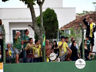
<a style='margin-left: 5px;' class='btn btn-xs btn-social btn-facebook' href='https://www.facebook.com/sharer/sharer.php?u=https://www.boladovale.com.br/imgs/800-800-90/conteudo/fotos/1898/img2728.jpg' rel='popup' data-width='500' data-height='400'><i class='fa fa-facebook'></i>Compartilhar <span class='hidden-xs'>no Facebook</span>
</a> 
<a class='btn btn-default btn-xs' target='_blank' href='imgs/800-800-90/conteudo/fotos/1898/img2728.jpg'>
<span class='glyphicon glyphicon-cloud-download'></span> Salvar
</a> 
<span></span>