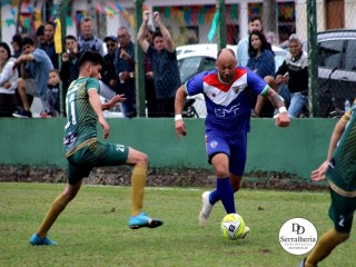 
<a style='margin-left: 5px;' class='btn btn-xs btn-social btn-facebook' href='https://www.facebook.com/sharer/sharer.php?u=https://www.boladovale.com.br/imgs/800-800-90/conteudo/fotos/1898/img2736.jpg' rel='popup' data-width='500' data-height='400'><i class='fa fa-facebook'></i>Compartilhar <span class='hidden-xs'>no Facebook</span>
</a> 
<a class='btn btn-default btn-xs' target='_blank' href='imgs/800-800-90/conteudo/fotos/1898/img2736.jpg'>
<span class='glyphicon glyphicon-cloud-download'></span> Salvar
</a> 
<span></span>