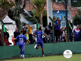 
<a style='margin-left: 5px;' class='btn btn-xs btn-social btn-facebook' href='https://www.facebook.com/sharer/sharer.php?u=https://www.boladovale.com.br/imgs/800-800-90/conteudo/fotos/1898/img2750.jpg' rel='popup' data-width='500' data-height='400'><i class='fa fa-facebook'></i>Compartilhar <span class='hidden-xs'>no Facebook</span>
</a> 
<a class='btn btn-default btn-xs' target='_blank' href='imgs/800-800-90/conteudo/fotos/1898/img2750.jpg'>
<span class='glyphicon glyphicon-cloud-download'></span> Salvar
</a> 
<span></span>