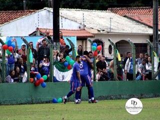 
<a style='margin-left: 5px;' class='btn btn-xs btn-social btn-facebook' href='https://www.facebook.com/sharer/sharer.php?u=https://www.boladovale.com.br/imgs/800-800-90/conteudo/fotos/1898/img2758.jpg' rel='popup' data-width='500' data-height='400'><i class='fa fa-facebook'></i>Compartilhar <span class='hidden-xs'>no Facebook</span>
</a> 
<a class='btn btn-default btn-xs' target='_blank' href='imgs/800-800-90/conteudo/fotos/1898/img2758.jpg'>
<span class='glyphicon glyphicon-cloud-download'></span> Salvar
</a> 
<span></span>