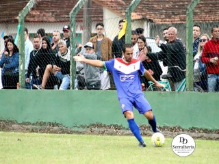 
<a style='margin-left: 5px;' class='btn btn-xs btn-social btn-facebook' href='https://www.facebook.com/sharer/sharer.php?u=https://www.boladovale.com.br/imgs/800-800-90/conteudo/fotos/1898/img2804.jpg' rel='popup' data-width='500' data-height='400'><i class='fa fa-facebook'></i>Compartilhar <span class='hidden-xs'>no Facebook</span>
</a> 
<a class='btn btn-default btn-xs' target='_blank' href='imgs/800-800-90/conteudo/fotos/1898/img2804.jpg'>
<span class='glyphicon glyphicon-cloud-download'></span> Salvar
</a> 
<span></span>