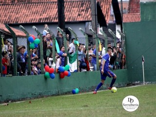 
<a style='margin-left: 5px;' class='btn btn-xs btn-social btn-facebook' href='https://www.facebook.com/sharer/sharer.php?u=https://www.boladovale.com.br/imgs/800-800-90/conteudo/fotos/1898/img2985.jpg' rel='popup' data-width='500' data-height='400'><i class='fa fa-facebook'></i>Compartilhar <span class='hidden-xs'>no Facebook</span>
</a> 
<a class='btn btn-default btn-xs' target='_blank' href='imgs/800-800-90/conteudo/fotos/1898/img2985.jpg'>
<span class='glyphicon glyphicon-cloud-download'></span> Salvar
</a> 
<span></span>
