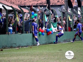 
<a style='margin-left: 5px;' class='btn btn-xs btn-social btn-facebook' href='https://www.facebook.com/sharer/sharer.php?u=https://www.boladovale.com.br/imgs/800-800-90/conteudo/fotos/1898/img3012.jpg' rel='popup' data-width='500' data-height='400'><i class='fa fa-facebook'></i>Compartilhar <span class='hidden-xs'>no Facebook</span>
</a> 
<a class='btn btn-default btn-xs' target='_blank' href='imgs/800-800-90/conteudo/fotos/1898/img3012.jpg'>
<span class='glyphicon glyphicon-cloud-download'></span> Salvar
</a> 
<span></span>