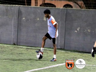 
<a style='margin-left: 5px;' class='btn btn-xs btn-social btn-facebook' href='https://www.facebook.com/sharer/sharer.php?u=https://www.boladovale.com.br/imgs/800-800-90/conteudo/fotos/1899/img3228.jpg' rel='popup' data-width='500' data-height='400'><i class='fa fa-facebook'></i>Compartilhar <span class='hidden-xs'>no Facebook</span>
</a> 
<a class='btn btn-default btn-xs' target='_blank' href='imgs/800-800-90/conteudo/fotos/1899/img3228.jpg'>
<span class='glyphicon glyphicon-cloud-download'></span> Salvar
</a> 
<span></span>