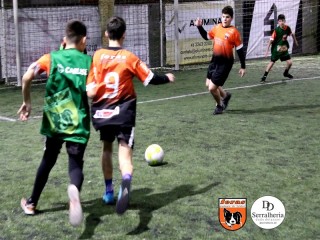 
<a style='margin-left: 5px;' class='btn btn-xs btn-social btn-facebook' href='https://www.facebook.com/sharer/sharer.php?u=https://www.boladovale.com.br/imgs/800-800-90/conteudo/fotos/1899/img3273.jpg' rel='popup' data-width='500' data-height='400'><i class='fa fa-facebook'></i>Compartilhar <span class='hidden-xs'>no Facebook</span>
</a> 
<a class='btn btn-default btn-xs' target='_blank' href='imgs/800-800-90/conteudo/fotos/1899/img3273.jpg'>
<span class='glyphicon glyphicon-cloud-download'></span> Salvar
</a> 
<span></span>