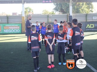 
<a style='margin-left: 5px;' class='btn btn-xs btn-social btn-facebook' href='https://www.facebook.com/sharer/sharer.php?u=https://www.boladovale.com.br/imgs/800-800-90/conteudo/fotos/1900/img3668.jpg' rel='popup' data-width='500' data-height='400'><i class='fa fa-facebook'></i>Compartilhar <span class='hidden-xs'>no Facebook</span>
</a> 
<a class='btn btn-default btn-xs' target='_blank' href='imgs/800-800-90/conteudo/fotos/1900/img3668.jpg'>
<span class='glyphicon glyphicon-cloud-download'></span> Salvar
</a> 
<span></span>