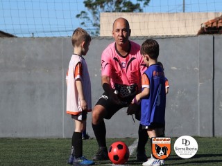 
<a style='margin-left: 5px;' class='btn btn-xs btn-social btn-facebook' href='https://www.facebook.com/sharer/sharer.php?u=https://www.boladovale.com.br/imgs/800-800-90/conteudo/fotos/1900/img3669.jpg' rel='popup' data-width='500' data-height='400'><i class='fa fa-facebook'></i>Compartilhar <span class='hidden-xs'>no Facebook</span>
</a> 
<a class='btn btn-default btn-xs' target='_blank' href='imgs/800-800-90/conteudo/fotos/1900/img3669.jpg'>
<span class='glyphicon glyphicon-cloud-download'></span> Salvar
</a> 
<span></span>