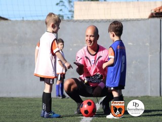 
<a style='margin-left: 5px;' class='btn btn-xs btn-social btn-facebook' href='https://www.facebook.com/sharer/sharer.php?u=https://www.boladovale.com.br/imgs/800-800-90/conteudo/fotos/1900/img3670.jpg' rel='popup' data-width='500' data-height='400'><i class='fa fa-facebook'></i>Compartilhar <span class='hidden-xs'>no Facebook</span>
</a> 
<a class='btn btn-default btn-xs' target='_blank' href='imgs/800-800-90/conteudo/fotos/1900/img3670.jpg'>
<span class='glyphicon glyphicon-cloud-download'></span> Salvar
</a> 
<span></span>