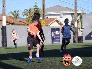 
<a style='margin-left: 5px;' class='btn btn-xs btn-social btn-facebook' href='https://www.facebook.com/sharer/sharer.php?u=https://www.boladovale.com.br/imgs/800-800-90/conteudo/fotos/1900/img3876.jpg' rel='popup' data-width='500' data-height='400'><i class='fa fa-facebook'></i>Compartilhar <span class='hidden-xs'>no Facebook</span>
</a> 
<a class='btn btn-default btn-xs' target='_blank' href='imgs/800-800-90/conteudo/fotos/1900/img3876.jpg'>
<span class='glyphicon glyphicon-cloud-download'></span> Salvar
</a> 
<span></span>