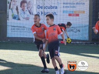 
<a style='margin-left: 5px;' class='btn btn-xs btn-social btn-facebook' href='https://www.facebook.com/sharer/sharer.php?u=https://www.boladovale.com.br/imgs/800-800-90/conteudo/fotos/1900/img3942.jpg' rel='popup' data-width='500' data-height='400'><i class='fa fa-facebook'></i>Compartilhar <span class='hidden-xs'>no Facebook</span>
</a> 
<a class='btn btn-default btn-xs' target='_blank' href='imgs/800-800-90/conteudo/fotos/1900/img3942.jpg'>
<span class='glyphicon glyphicon-cloud-download'></span> Salvar
</a> 
<span></span>