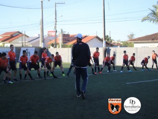 
<a style='margin-left: 5px;' class='btn btn-xs btn-social btn-facebook' href='https://www.facebook.com/sharer/sharer.php?u=https://www.boladovale.com.br/imgs/800-800-90/conteudo/fotos/1900/img4066.jpg' rel='popup' data-width='500' data-height='400'><i class='fa fa-facebook'></i>Compartilhar <span class='hidden-xs'>no Facebook</span>
</a> 
<a class='btn btn-default btn-xs' target='_blank' href='imgs/800-800-90/conteudo/fotos/1900/img4066.jpg'>
<span class='glyphicon glyphicon-cloud-download'></span> Salvar
</a> 
<span></span>