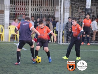 
<a style='margin-left: 5px;' class='btn btn-xs btn-social btn-facebook' href='https://www.facebook.com/sharer/sharer.php?u=https://www.boladovale.com.br/imgs/800-800-90/conteudo/fotos/1900/img4096.jpg' rel='popup' data-width='500' data-height='400'><i class='fa fa-facebook'></i>Compartilhar <span class='hidden-xs'>no Facebook</span>
</a> 
<a class='btn btn-default btn-xs' target='_blank' href='imgs/800-800-90/conteudo/fotos/1900/img4096.jpg'>
<span class='glyphicon glyphicon-cloud-download'></span> Salvar
</a> 
<span></span>