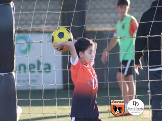 
<a style='margin-left: 5px;' class='btn btn-xs btn-social btn-facebook' href='https://www.facebook.com/sharer/sharer.php?u=https://www.boladovale.com.br/imgs/800-800-90/conteudo/fotos/1900/img4140.jpg' rel='popup' data-width='500' data-height='400'><i class='fa fa-facebook'></i>Compartilhar <span class='hidden-xs'>no Facebook</span>
</a> 
<a class='btn btn-default btn-xs' target='_blank' href='imgs/800-800-90/conteudo/fotos/1900/img4140.jpg'>
<span class='glyphicon glyphicon-cloud-download'></span> Salvar
</a> 
<span></span>