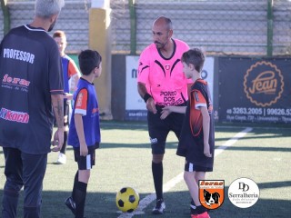 
<a style='margin-left: 5px;' class='btn btn-xs btn-social btn-facebook' href='https://www.facebook.com/sharer/sharer.php?u=https://www.boladovale.com.br/imgs/800-800-90/conteudo/fotos/1901/img3776.jpg' rel='popup' data-width='500' data-height='400'><i class='fa fa-facebook'></i>Compartilhar <span class='hidden-xs'>no Facebook</span>
</a> 
<a class='btn btn-default btn-xs' target='_blank' href='imgs/800-800-90/conteudo/fotos/1901/img3776.jpg'>
<span class='glyphicon glyphicon-cloud-download'></span> Salvar
</a> 
<span></span>
