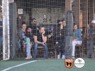 
<a style='margin-left: 5px;' class='btn btn-xs btn-social btn-facebook' href='https://www.facebook.com/sharer/sharer.php?u=https://www.boladovale.com.br/imgs/800-800-90/conteudo/fotos/1901/img3803.jpg' rel='popup' data-width='500' data-height='400'><i class='fa fa-facebook'></i>Compartilhar <span class='hidden-xs'>no Facebook</span>
</a> 
<a class='btn btn-default btn-xs' target='_blank' href='imgs/800-800-90/conteudo/fotos/1901/img3803.jpg'>
<span class='glyphicon glyphicon-cloud-download'></span> Salvar
</a> 
<span></span>