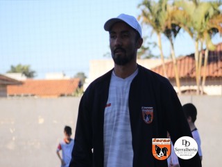 
<a style='margin-left: 5px;' class='btn btn-xs btn-social btn-facebook' href='https://www.facebook.com/sharer/sharer.php?u=https://www.boladovale.com.br/imgs/800-800-90/conteudo/fotos/1901/img4015.jpg' rel='popup' data-width='500' data-height='400'><i class='fa fa-facebook'></i>Compartilhar <span class='hidden-xs'>no Facebook</span>
</a> 
<a class='btn btn-default btn-xs' target='_blank' href='imgs/800-800-90/conteudo/fotos/1901/img4015.jpg'>
<span class='glyphicon glyphicon-cloud-download'></span> Salvar
</a> 
<span></span>
