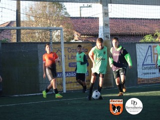 
<a style='margin-left: 5px;' class='btn btn-xs btn-social btn-facebook' href='https://www.facebook.com/sharer/sharer.php?u=https://www.boladovale.com.br/imgs/800-800-90/conteudo/fotos/1901/img4213.jpg' rel='popup' data-width='500' data-height='400'><i class='fa fa-facebook'></i>Compartilhar <span class='hidden-xs'>no Facebook</span>
</a> 
<a class='btn btn-default btn-xs' target='_blank' href='imgs/800-800-90/conteudo/fotos/1901/img4213.jpg'>
<span class='glyphicon glyphicon-cloud-download'></span> Salvar
</a> 
<span></span>