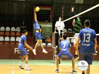 
<a style='margin-left: 5px;' class='btn btn-xs btn-social btn-facebook' href='https://www.facebook.com/sharer/sharer.php?u=https://www.boladovale.com.br/imgs/800-800-90/conteudo/fotos/1903/img5986.jpg' rel='popup' data-width='500' data-height='400'><i class='fa fa-facebook'></i>Compartilhar <span class='hidden-xs'>no Facebook</span>
</a> 
<a class='btn btn-default btn-xs' target='_blank' href='imgs/800-800-90/conteudo/fotos/1903/img5986.jpg'>
<span class='glyphicon glyphicon-cloud-download'></span> Salvar
</a> 
<span></span>