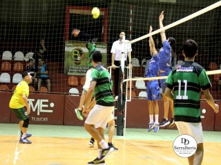 
<a style='margin-left: 5px;' class='btn btn-xs btn-social btn-facebook' href='https://www.facebook.com/sharer/sharer.php?u=https://www.boladovale.com.br/imgs/800-800-90/conteudo/fotos/1903/img5995.jpg' rel='popup' data-width='500' data-height='400'><i class='fa fa-facebook'></i>Compartilhar <span class='hidden-xs'>no Facebook</span>
</a> 
<a class='btn btn-default btn-xs' target='_blank' href='imgs/800-800-90/conteudo/fotos/1903/img5995.jpg'>
<span class='glyphicon glyphicon-cloud-download'></span> Salvar
</a> 
<span></span>