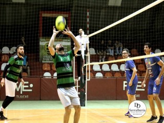 
<a style='margin-left: 5px;' class='btn btn-xs btn-social btn-facebook' href='https://www.facebook.com/sharer/sharer.php?u=https://www.boladovale.com.br/imgs/800-800-90/conteudo/fotos/1903/img6001.jpg' rel='popup' data-width='500' data-height='400'><i class='fa fa-facebook'></i>Compartilhar <span class='hidden-xs'>no Facebook</span>
</a> 
<a class='btn btn-default btn-xs' target='_blank' href='imgs/800-800-90/conteudo/fotos/1903/img6001.jpg'>
<span class='glyphicon glyphicon-cloud-download'></span> Salvar
</a> 
<span></span>