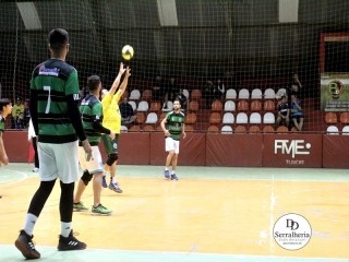 
<a style='margin-left: 5px;' class='btn btn-xs btn-social btn-facebook' href='https://www.facebook.com/sharer/sharer.php?u=https://www.boladovale.com.br/imgs/800-800-90/conteudo/fotos/1903/img6044.jpg' rel='popup' data-width='500' data-height='400'><i class='fa fa-facebook'></i>Compartilhar <span class='hidden-xs'>no Facebook</span>
</a> 
<a class='btn btn-default btn-xs' target='_blank' href='imgs/800-800-90/conteudo/fotos/1903/img6044.jpg'>
<span class='glyphicon glyphicon-cloud-download'></span> Salvar
</a> 
<span></span>