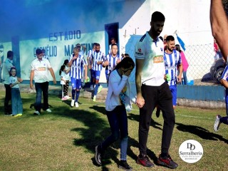 
<a style='margin-left: 5px;' class='btn btn-xs btn-social btn-facebook' href='https://www.facebook.com/sharer/sharer.php?u=https://www.boladovale.com.br/imgs/800-800-90/conteudo/fotos/1904/img7724.jpg' rel='popup' data-width='500' data-height='400'><i class='fa fa-facebook'></i>Compartilhar <span class='hidden-xs'>no Facebook</span>
</a> 
<a class='btn btn-default btn-xs' target='_blank' href='imgs/800-800-90/conteudo/fotos/1904/img7724.jpg'>
<span class='glyphicon glyphicon-cloud-download'></span> Salvar
</a> 
<span></span>
