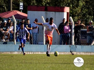 
<a style='margin-left: 5px;' class='btn btn-xs btn-social btn-facebook' href='https://www.facebook.com/sharer/sharer.php?u=https://www.boladovale.com.br/imgs/800-800-90/conteudo/fotos/1904/img7815.jpg' rel='popup' data-width='500' data-height='400'><i class='fa fa-facebook'></i>Compartilhar <span class='hidden-xs'>no Facebook</span>
</a> 
<a class='btn btn-default btn-xs' target='_blank' href='imgs/800-800-90/conteudo/fotos/1904/img7815.jpg'>
<span class='glyphicon glyphicon-cloud-download'></span> Salvar
</a> 
<span></span>