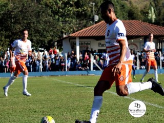 
<a style='margin-left: 5px;' class='btn btn-xs btn-social btn-facebook' href='https://www.facebook.com/sharer/sharer.php?u=https://www.boladovale.com.br/imgs/800-800-90/conteudo/fotos/1904/img7835.jpg' rel='popup' data-width='500' data-height='400'><i class='fa fa-facebook'></i>Compartilhar <span class='hidden-xs'>no Facebook</span>
</a> 
<a class='btn btn-default btn-xs' target='_blank' href='imgs/800-800-90/conteudo/fotos/1904/img7835.jpg'>
<span class='glyphicon glyphicon-cloud-download'></span> Salvar
</a> 
<span></span>