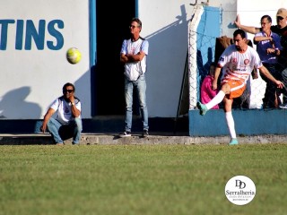 
<a style='margin-left: 5px;' class='btn btn-xs btn-social btn-facebook' href='https://www.facebook.com/sharer/sharer.php?u=https://www.boladovale.com.br/imgs/800-800-90/conteudo/fotos/1904/img7923.jpg' rel='popup' data-width='500' data-height='400'><i class='fa fa-facebook'></i>Compartilhar <span class='hidden-xs'>no Facebook</span>
</a> 
<a class='btn btn-default btn-xs' target='_blank' href='imgs/800-800-90/conteudo/fotos/1904/img7923.jpg'>
<span class='glyphicon glyphicon-cloud-download'></span> Salvar
</a> 
<span></span>