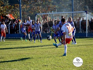 
<a style='margin-left: 5px;' class='btn btn-xs btn-social btn-facebook' href='https://www.facebook.com/sharer/sharer.php?u=https://www.boladovale.com.br/imgs/800-800-90/conteudo/fotos/1904/img8020.jpg' rel='popup' data-width='500' data-height='400'><i class='fa fa-facebook'></i>Compartilhar <span class='hidden-xs'>no Facebook</span>
</a> 
<a class='btn btn-default btn-xs' target='_blank' href='imgs/800-800-90/conteudo/fotos/1904/img8020.jpg'>
<span class='glyphicon glyphicon-cloud-download'></span> Salvar
</a> 
<span></span>