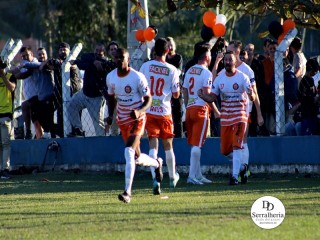 
<a style='margin-left: 5px;' class='btn btn-xs btn-social btn-facebook' href='https://www.facebook.com/sharer/sharer.php?u=https://www.boladovale.com.br/imgs/800-800-90/conteudo/fotos/1904/img8033.jpg' rel='popup' data-width='500' data-height='400'><i class='fa fa-facebook'></i>Compartilhar <span class='hidden-xs'>no Facebook</span>
</a> 
<a class='btn btn-default btn-xs' target='_blank' href='imgs/800-800-90/conteudo/fotos/1904/img8033.jpg'>
<span class='glyphicon glyphicon-cloud-download'></span> Salvar
</a> 
<span></span>