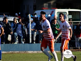 
<a style='margin-left: 5px;' class='btn btn-xs btn-social btn-facebook' href='https://www.facebook.com/sharer/sharer.php?u=https://www.boladovale.com.br/imgs/800-800-90/conteudo/fotos/1904/img8040.jpg' rel='popup' data-width='500' data-height='400'><i class='fa fa-facebook'></i>Compartilhar <span class='hidden-xs'>no Facebook</span>
</a> 
<a class='btn btn-default btn-xs' target='_blank' href='imgs/800-800-90/conteudo/fotos/1904/img8040.jpg'>
<span class='glyphicon glyphicon-cloud-download'></span> Salvar
</a> 
<span></span>