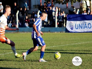 
<a style='margin-left: 5px;' class='btn btn-xs btn-social btn-facebook' href='https://www.facebook.com/sharer/sharer.php?u=https://www.boladovale.com.br/imgs/800-800-90/conteudo/fotos/1904/img8054.jpg' rel='popup' data-width='500' data-height='400'><i class='fa fa-facebook'></i>Compartilhar <span class='hidden-xs'>no Facebook</span>
</a> 
<a class='btn btn-default btn-xs' target='_blank' href='imgs/800-800-90/conteudo/fotos/1904/img8054.jpg'>
<span class='glyphicon glyphicon-cloud-download'></span> Salvar
</a> 
<span></span>