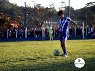 
<a style='margin-left: 5px;' class='btn btn-xs btn-social btn-facebook' href='https://www.facebook.com/sharer/sharer.php?u=https://www.boladovale.com.br/imgs/800-800-90/conteudo/fotos/1904/img8086.jpg' rel='popup' data-width='500' data-height='400'><i class='fa fa-facebook'></i>Compartilhar <span class='hidden-xs'>no Facebook</span>
</a> 
<a class='btn btn-default btn-xs' target='_blank' href='imgs/800-800-90/conteudo/fotos/1904/img8086.jpg'>
<span class='glyphicon glyphicon-cloud-download'></span> Salvar
</a> 
<span></span>