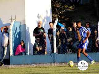 
<a style='margin-left: 5px;' class='btn btn-xs btn-social btn-facebook' href='https://www.facebook.com/sharer/sharer.php?u=https://www.boladovale.com.br/imgs/800-800-90/conteudo/fotos/1904/img8094.jpg' rel='popup' data-width='500' data-height='400'><i class='fa fa-facebook'></i>Compartilhar <span class='hidden-xs'>no Facebook</span>
</a> 
<a class='btn btn-default btn-xs' target='_blank' href='imgs/800-800-90/conteudo/fotos/1904/img8094.jpg'>
<span class='glyphicon glyphicon-cloud-download'></span> Salvar
</a> 
<span></span>