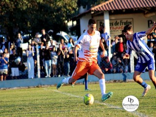 
<a style='margin-left: 5px;' class='btn btn-xs btn-social btn-facebook' href='https://www.facebook.com/sharer/sharer.php?u=https://www.boladovale.com.br/imgs/800-800-90/conteudo/fotos/1904/img8100.jpg' rel='popup' data-width='500' data-height='400'><i class='fa fa-facebook'></i>Compartilhar <span class='hidden-xs'>no Facebook</span>
</a> 
<a class='btn btn-default btn-xs' target='_blank' href='imgs/800-800-90/conteudo/fotos/1904/img8100.jpg'>
<span class='glyphicon glyphicon-cloud-download'></span> Salvar
</a> 
<span></span>