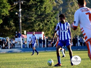 
<a style='margin-left: 5px;' class='btn btn-xs btn-social btn-facebook' href='https://www.facebook.com/sharer/sharer.php?u=https://www.boladovale.com.br/imgs/800-800-90/conteudo/fotos/1904/img8101.jpg' rel='popup' data-width='500' data-height='400'><i class='fa fa-facebook'></i>Compartilhar <span class='hidden-xs'>no Facebook</span>
</a> 
<a class='btn btn-default btn-xs' target='_blank' href='imgs/800-800-90/conteudo/fotos/1904/img8101.jpg'>
<span class='glyphicon glyphicon-cloud-download'></span> Salvar
</a> 
<span></span>