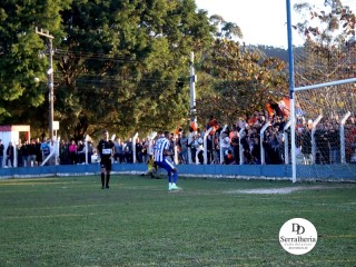 
<a style='margin-left: 5px;' class='btn btn-xs btn-social btn-facebook' href='https://www.facebook.com/sharer/sharer.php?u=https://www.boladovale.com.br/imgs/800-800-90/conteudo/fotos/1904/img8116.jpg' rel='popup' data-width='500' data-height='400'><i class='fa fa-facebook'></i>Compartilhar <span class='hidden-xs'>no Facebook</span>
</a> 
<a class='btn btn-default btn-xs' target='_blank' href='imgs/800-800-90/conteudo/fotos/1904/img8116.jpg'>
<span class='glyphicon glyphicon-cloud-download'></span> Salvar
</a> 
<span></span>