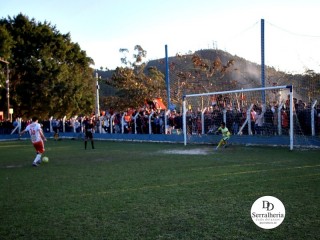 
<a style='margin-left: 5px;' class='btn btn-xs btn-social btn-facebook' href='https://www.facebook.com/sharer/sharer.php?u=https://www.boladovale.com.br/imgs/800-800-90/conteudo/fotos/1904/img8156.jpg' rel='popup' data-width='500' data-height='400'><i class='fa fa-facebook'></i>Compartilhar <span class='hidden-xs'>no Facebook</span>
</a> 
<a class='btn btn-default btn-xs' target='_blank' href='imgs/800-800-90/conteudo/fotos/1904/img8156.jpg'>
<span class='glyphicon glyphicon-cloud-download'></span> Salvar
</a> 
<span></span>