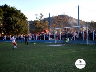 
<a style='margin-left: 5px;' class='btn btn-xs btn-social btn-facebook' href='https://www.facebook.com/sharer/sharer.php?u=https://www.boladovale.com.br/imgs/800-800-90/conteudo/fotos/1904/img8157.jpg' rel='popup' data-width='500' data-height='400'><i class='fa fa-facebook'></i>Compartilhar <span class='hidden-xs'>no Facebook</span>
</a> 
<a class='btn btn-default btn-xs' target='_blank' href='imgs/800-800-90/conteudo/fotos/1904/img8157.jpg'>
<span class='glyphicon glyphicon-cloud-download'></span> Salvar
</a> 
<span></span>