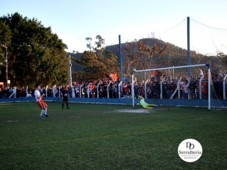 
<a style='margin-left: 5px;' class='btn btn-xs btn-social btn-facebook' href='https://www.facebook.com/sharer/sharer.php?u=https://www.boladovale.com.br/imgs/800-800-90/conteudo/fotos/1904/img8175.jpg' rel='popup' data-width='500' data-height='400'><i class='fa fa-facebook'></i>Compartilhar <span class='hidden-xs'>no Facebook</span>
</a> 
<a class='btn btn-default btn-xs' target='_blank' href='imgs/800-800-90/conteudo/fotos/1904/img8175.jpg'>
<span class='glyphicon glyphicon-cloud-download'></span> Salvar
</a> 
<span></span>