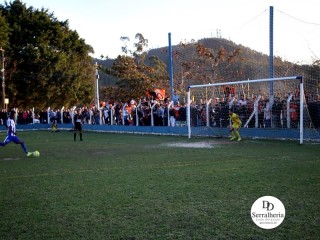 
<a style='margin-left: 5px;' class='btn btn-xs btn-social btn-facebook' href='https://www.facebook.com/sharer/sharer.php?u=https://www.boladovale.com.br/imgs/800-800-90/conteudo/fotos/1904/img8178.jpg' rel='popup' data-width='500' data-height='400'><i class='fa fa-facebook'></i>Compartilhar <span class='hidden-xs'>no Facebook</span>
</a> 
<a class='btn btn-default btn-xs' target='_blank' href='imgs/800-800-90/conteudo/fotos/1904/img8178.jpg'>
<span class='glyphicon glyphicon-cloud-download'></span> Salvar
</a> 
<span></span>