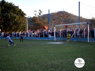 
<a style='margin-left: 5px;' class='btn btn-xs btn-social btn-facebook' href='https://www.facebook.com/sharer/sharer.php?u=https://www.boladovale.com.br/imgs/800-800-90/conteudo/fotos/1904/img8180.jpg' rel='popup' data-width='500' data-height='400'><i class='fa fa-facebook'></i>Compartilhar <span class='hidden-xs'>no Facebook</span>
</a> 
<a class='btn btn-default btn-xs' target='_blank' href='imgs/800-800-90/conteudo/fotos/1904/img8180.jpg'>
<span class='glyphicon glyphicon-cloud-download'></span> Salvar
</a> 
<span></span>