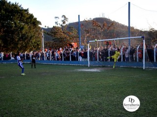 
<a style='margin-left: 5px;' class='btn btn-xs btn-social btn-facebook' href='https://www.facebook.com/sharer/sharer.php?u=https://www.boladovale.com.br/imgs/800-800-90/conteudo/fotos/1904/img8182.jpg' rel='popup' data-width='500' data-height='400'><i class='fa fa-facebook'></i>Compartilhar <span class='hidden-xs'>no Facebook</span>
</a> 
<a class='btn btn-default btn-xs' target='_blank' href='imgs/800-800-90/conteudo/fotos/1904/img8182.jpg'>
<span class='glyphicon glyphicon-cloud-download'></span> Salvar
</a> 
<span></span>