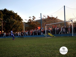 
<a style='margin-left: 5px;' class='btn btn-xs btn-social btn-facebook' href='https://www.facebook.com/sharer/sharer.php?u=https://www.boladovale.com.br/imgs/800-800-90/conteudo/fotos/1904/img8194.jpg' rel='popup' data-width='500' data-height='400'><i class='fa fa-facebook'></i>Compartilhar <span class='hidden-xs'>no Facebook</span>
</a> 
<a class='btn btn-default btn-xs' target='_blank' href='imgs/800-800-90/conteudo/fotos/1904/img8194.jpg'>
<span class='glyphicon glyphicon-cloud-download'></span> Salvar
</a> 
<span></span>