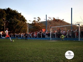 
<a style='margin-left: 5px;' class='btn btn-xs btn-social btn-facebook' href='https://www.facebook.com/sharer/sharer.php?u=https://www.boladovale.com.br/imgs/800-800-90/conteudo/fotos/1904/img8200.jpg' rel='popup' data-width='500' data-height='400'><i class='fa fa-facebook'></i>Compartilhar <span class='hidden-xs'>no Facebook</span>
</a> 
<a class='btn btn-default btn-xs' target='_blank' href='imgs/800-800-90/conteudo/fotos/1904/img8200.jpg'>
<span class='glyphicon glyphicon-cloud-download'></span> Salvar
</a> 
<span></span>