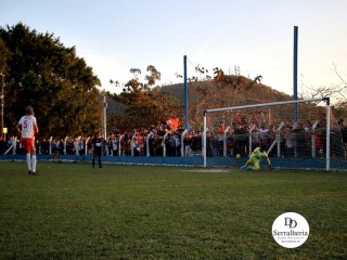 
<a style='margin-left: 5px;' class='btn btn-xs btn-social btn-facebook' href='https://www.facebook.com/sharer/sharer.php?u=https://www.boladovale.com.br/imgs/800-800-90/conteudo/fotos/1904/img8206.jpg' rel='popup' data-width='500' data-height='400'><i class='fa fa-facebook'></i>Compartilhar <span class='hidden-xs'>no Facebook</span>
</a> 
<a class='btn btn-default btn-xs' target='_blank' href='imgs/800-800-90/conteudo/fotos/1904/img8206.jpg'>
<span class='glyphicon glyphicon-cloud-download'></span> Salvar
</a> 
<span></span>