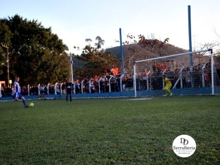 
<a style='margin-left: 5px;' class='btn btn-xs btn-social btn-facebook' href='https://www.facebook.com/sharer/sharer.php?u=https://www.boladovale.com.br/imgs/800-800-90/conteudo/fotos/1904/img8210.jpg' rel='popup' data-width='500' data-height='400'><i class='fa fa-facebook'></i>Compartilhar <span class='hidden-xs'>no Facebook</span>
</a> 
<a class='btn btn-default btn-xs' target='_blank' href='imgs/800-800-90/conteudo/fotos/1904/img8210.jpg'>
<span class='glyphicon glyphicon-cloud-download'></span> Salvar
</a> 
<span></span>