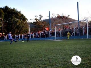 
<a style='margin-left: 5px;' class='btn btn-xs btn-social btn-facebook' href='https://www.facebook.com/sharer/sharer.php?u=https://www.boladovale.com.br/imgs/800-800-90/conteudo/fotos/1904/img8211.jpg' rel='popup' data-width='500' data-height='400'><i class='fa fa-facebook'></i>Compartilhar <span class='hidden-xs'>no Facebook</span>
</a> 
<a class='btn btn-default btn-xs' target='_blank' href='imgs/800-800-90/conteudo/fotos/1904/img8211.jpg'>
<span class='glyphicon glyphicon-cloud-download'></span> Salvar
</a> 
<span></span>